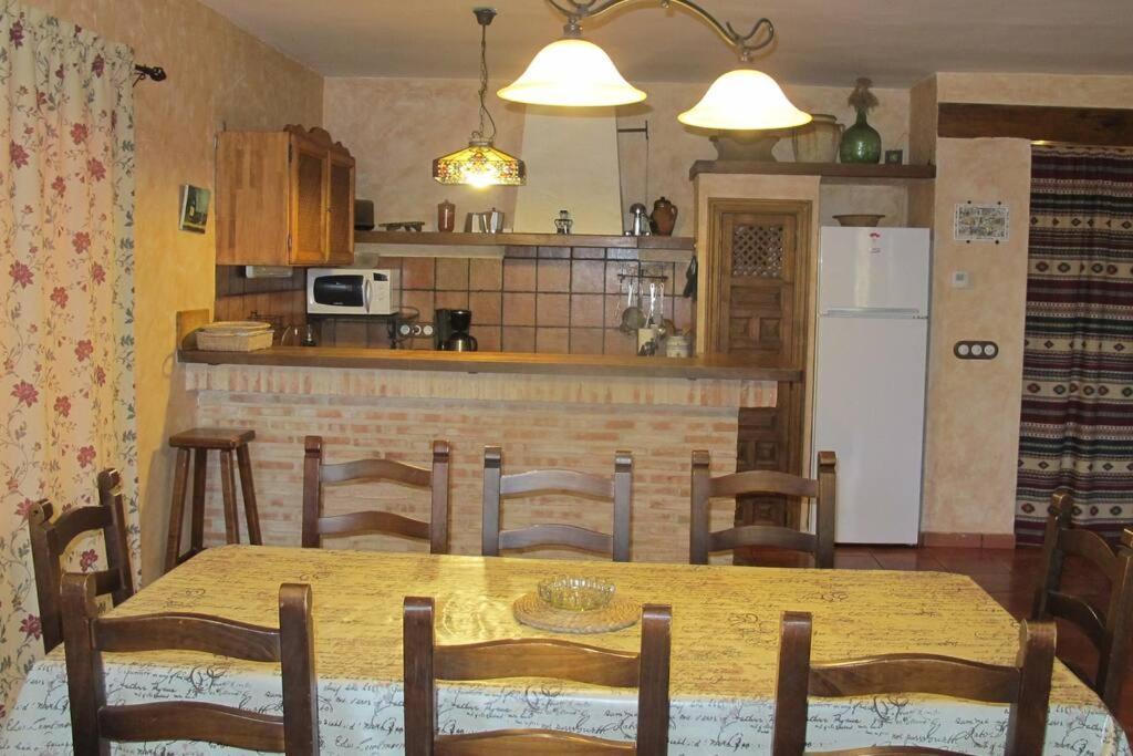 Gran Casa, Lagunas De Ruidera, Bbq, Porche, Chimenea 外观 照片